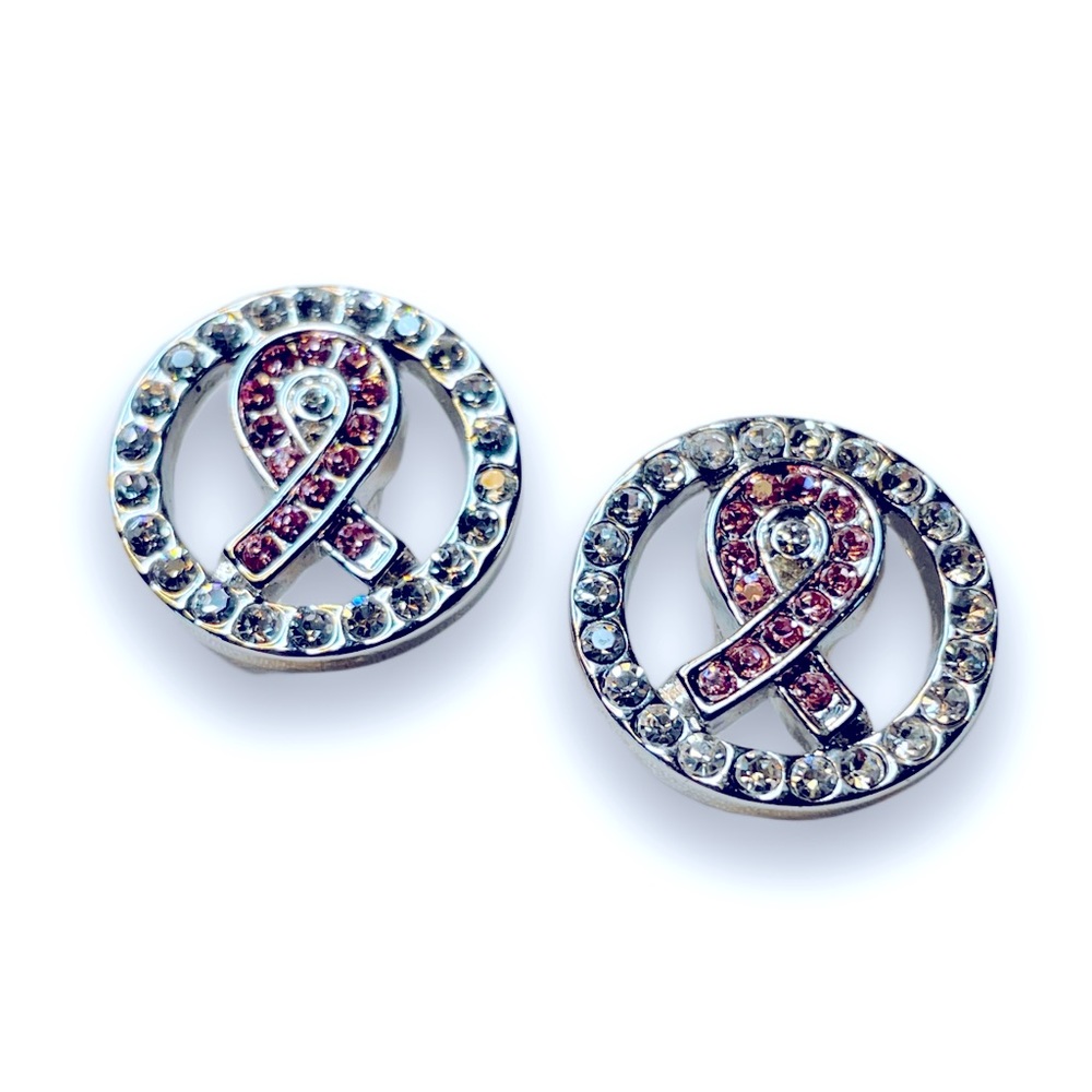 NWOT Magnolia and Vine “Hope Cutout Pink/Clear” Breast Cancer Awareness Snap Set